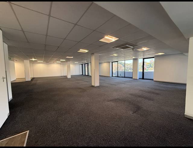 249M² OFFICE TO LET IN PARKTOWN